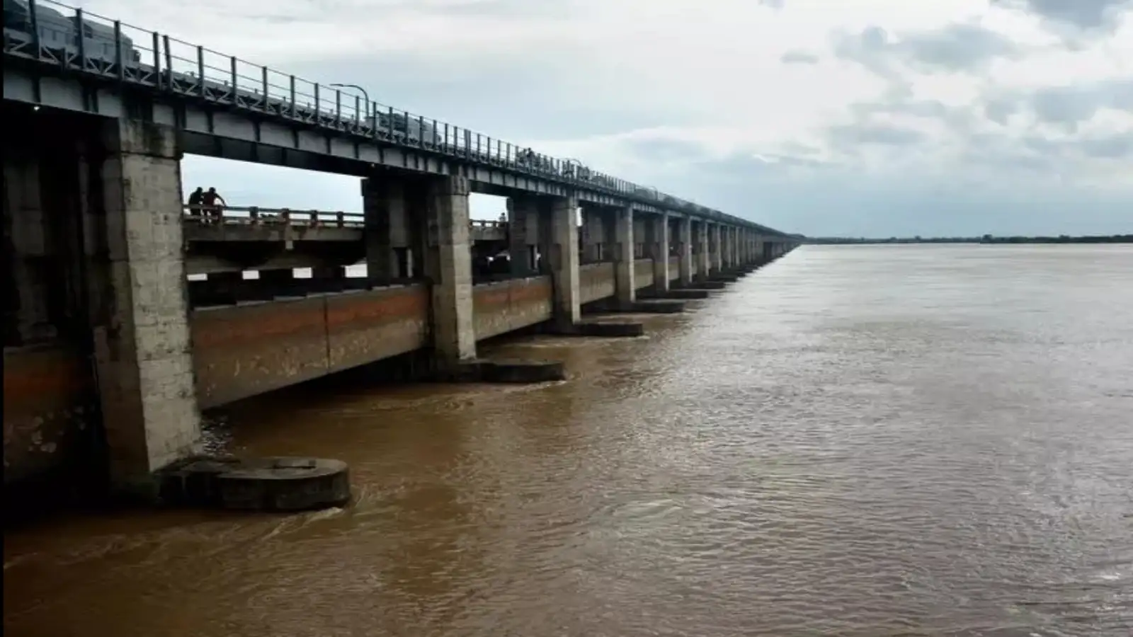 ২০২৬ সালের আগস্টে অন্ধ্র প্রদেশে গোদাবরী নদীর বন্যার আশঙ্কা আরও তীব্র হয়েছে।